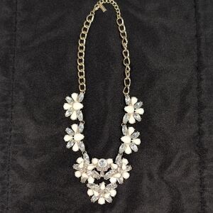 BaubleBar White and Silver Floral Necklace